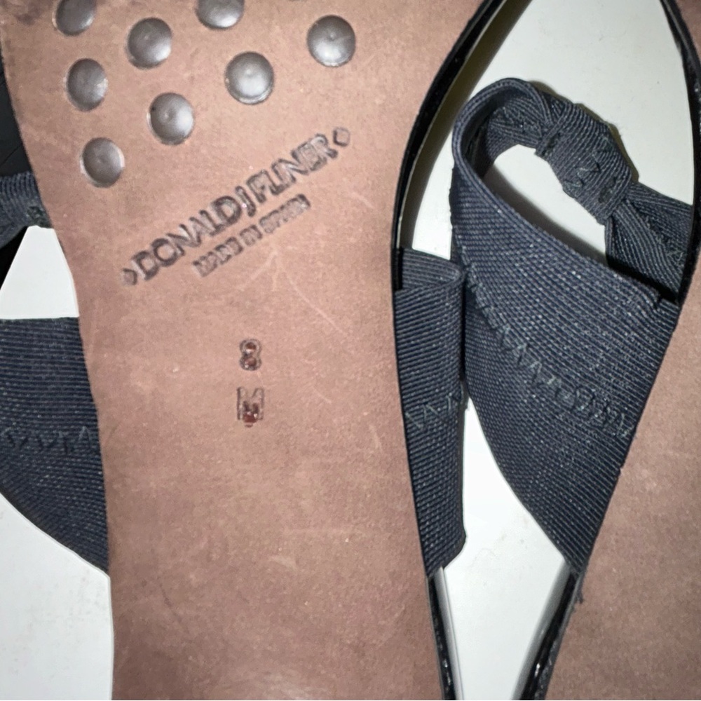 Donald J. Pliner high heeled sandals size 8 M - Picture 8 of 9